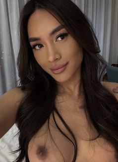 RAMONA - Agencia de acompañantes transexuales in Hong Kong Photo 10 of 22