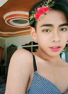 Sweet girl Arci - Transsexual escort in Manila Photo 1 of 4