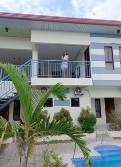 Arci Versa - Transsexual escort in Makati City Photo 1 of 5