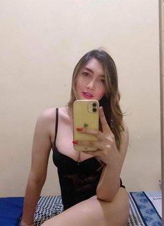 Arci Versa - Transsexual escort in Makati City Photo 2 of 5