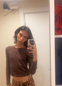 Arda - Male escort in İstanbul Photo 4 of 11
