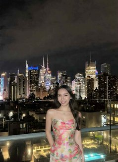 Areeya - escort in Seoul Photo 1 of 5