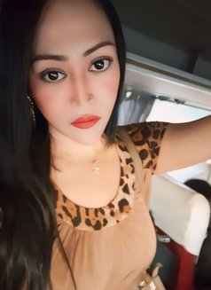 Areeya Summer - Transsexual escort in Manila Photo 11 of 14