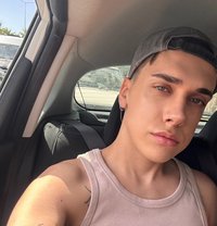 Arel - Male escort in Riyadh Photo 4 of 6