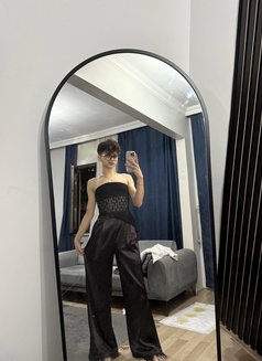 Aren - Male escort in İstanbul Photo 3 of 5