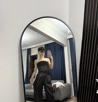 Aren - Acompañantes masculino in İstanbul