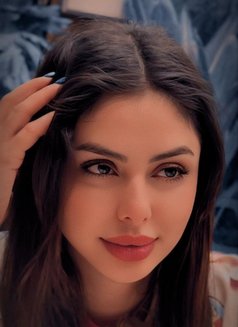 Arezoo - escort in Muscat Photo 1 of 9