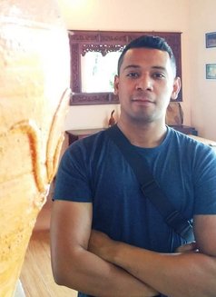 Argha Masseur - Acompañantes masculino in Jakarta Photo 2 of 3