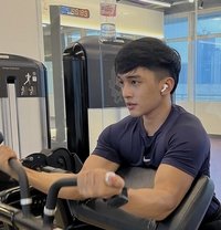 Argus Hunk - Male escort in Manila