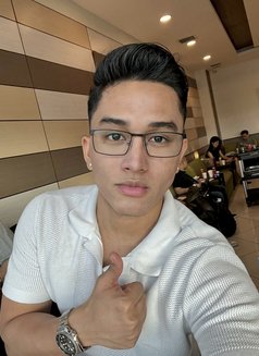 Argus Hunk - Male escort in Manila Photo 11 of 11