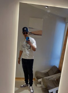 Arhaan - Male escort in Mumbai Photo 3 of 19