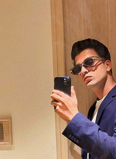 Arhaan - Male escort in Mumbai Photo 4 of 19