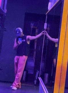 Arhaan - Male escort in Mumbai Photo 5 of 19