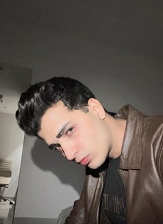 Arhaan - Male escort in Mumbai Photo 9 of 19