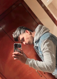 Arhaan - Male escort in Mumbai Photo 11 of 19