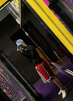 Arhaan - Male escort in Mumbai Photo 15 of 19