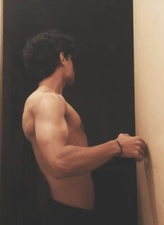 Arham Aman - Male adult performer in Lahore Photo 1 of 2