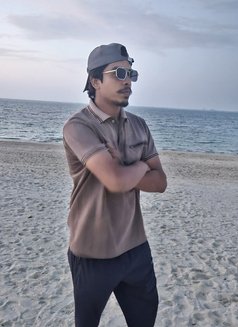 Arham - Acompañantes masculino in Dubai Photo 1 of 3