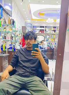 Arham - Acompañantes masculino in Dubai Photo 2 of 3