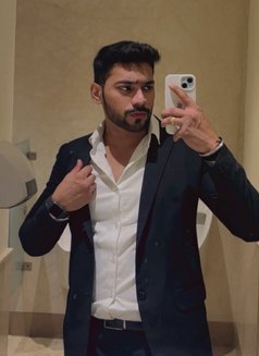 Arhan the Driller - masseur in Kolkata Photo 1 of 3