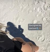 Ari - escort in Berlin