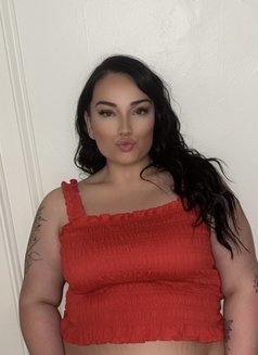 Ari BBW - escort in Dubai Photo 1 of 7