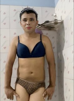 Ari - Acompañantes transexual in Guwahati Photo 5 of 5