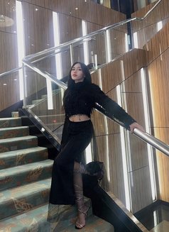 Ari - escort in Manila Photo 13 of 13