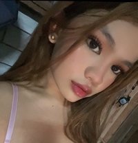 Ari - Transsexual escort in Manila