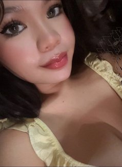 Ari - Acompañantes transexual in Manila Photo 7 of 7