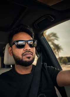 Ari - Acompañantes masculino in Dammam Photo 1 of 7