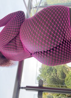 Ari - escort in Nairobi Photo 5 of 6