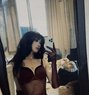Ari - Transsexual escort in Tokyo Photo 16 of 17