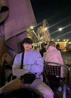 Ari - Transsexual escort in Riyadh Photo 2 of 11