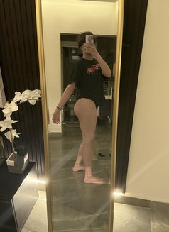 Ari - Transsexual escort in Riyadh Photo 3 of 11
