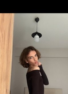 Aria Femboy - Male escort in Dubai Photo 9 of 9