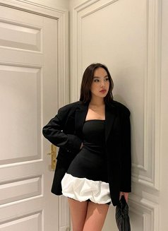 Aria - escort in Dubai Photo 6 of 10