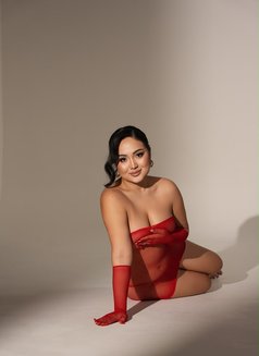 Aria - escort in Dubai Photo 3 of 21