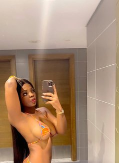 Aria Love - escort in Dubai Photo 5 of 5