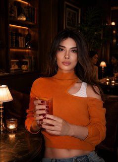Aria Queen - Transsexual escort in İstanbul Photo 3 of 12
