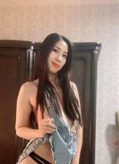 'Aria Slim 5'7,are u ready - escort in Dubai Photo 10 of 13