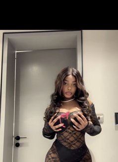 Aria Sweet - escort in Dubai Photo 2 of 3