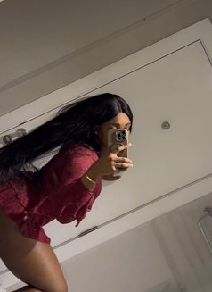 Aria Sweet - escort in Dubai Photo 4 of 6