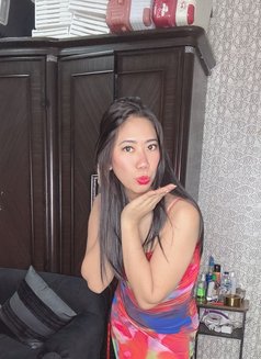 Elizabeth eat me lick me - adult performer in Dubai Photo 15 of 23