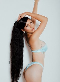 Ariadna New Girl - puta in New Delhi Photo 3 of 6