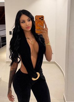 Arian Sofia Fullservice - puta in Dubai Photo 12 of 16