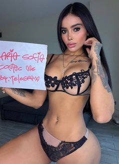 Arian Sofia Fullservice - puta in Dubai Photo 14 of 16