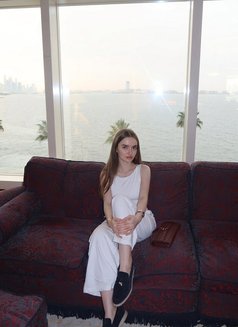 Ariana Anal Addict - escort in Hong Kong Photo 3 of 6