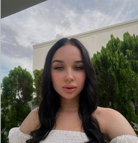 Ariana Baby Face - puta in Dubai
