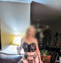 Ariana - escort in Okinawa Island